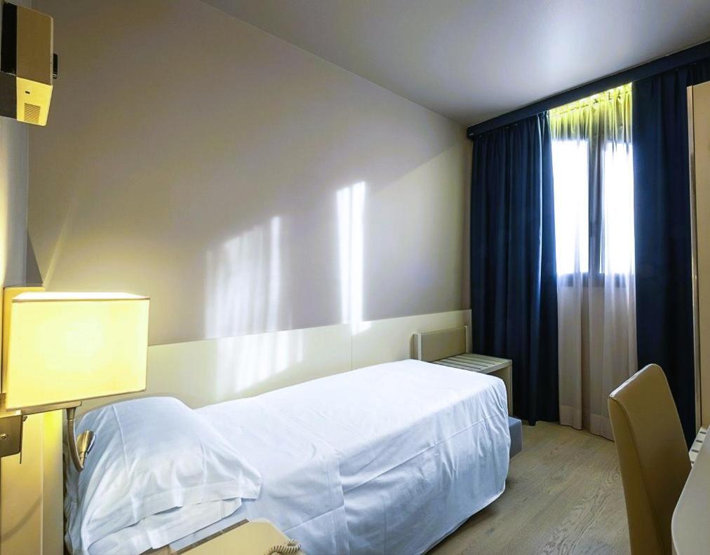 Sorrento Inn Lodge Экстерьер фото